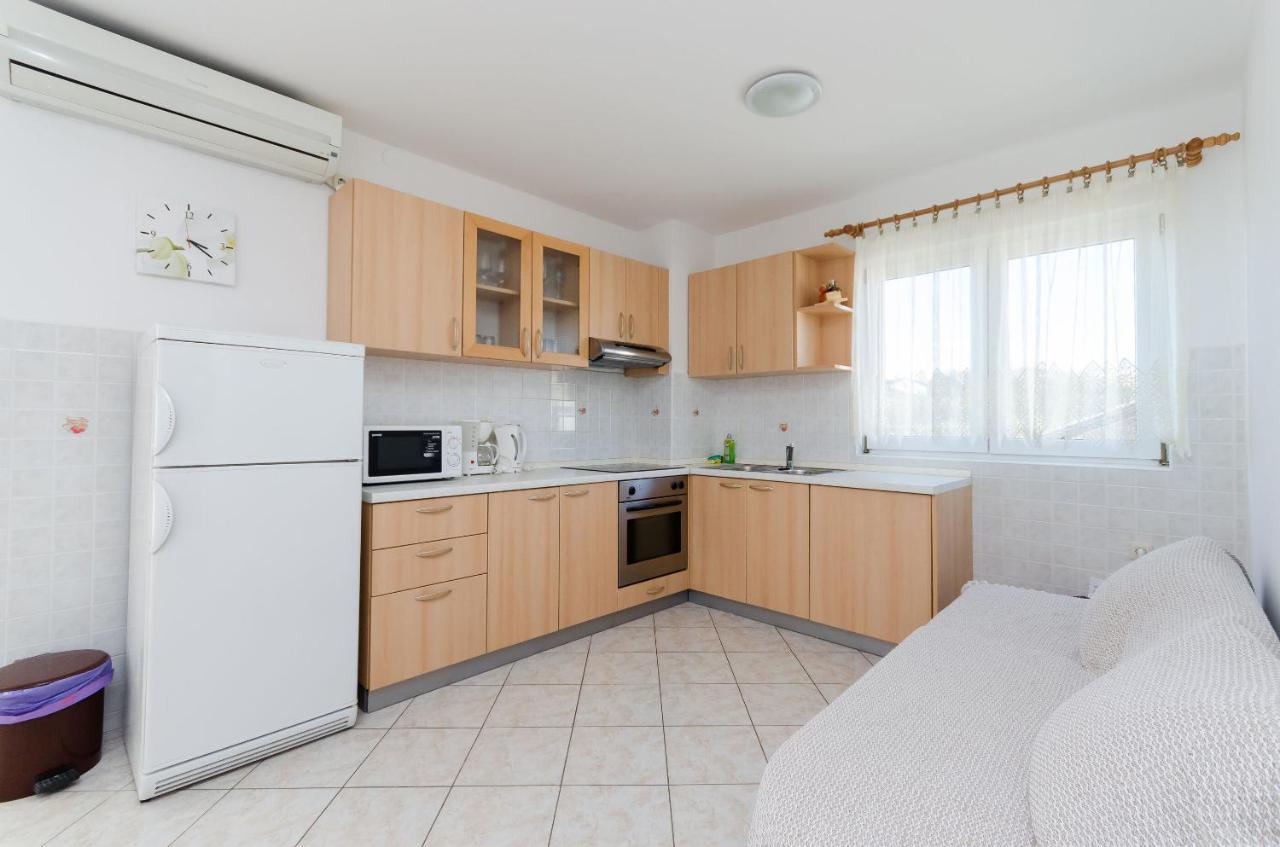 Apartments Marija P Lopar Luaran gambar