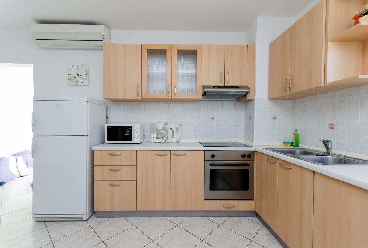 Apartments Marija P Lopar Luaran gambar