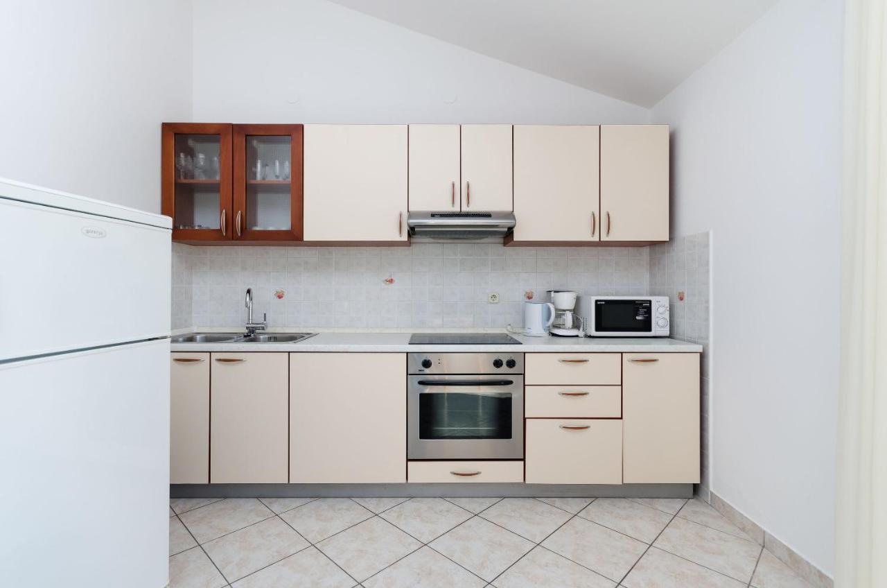 Apartments Marija P Lopar Luaran gambar