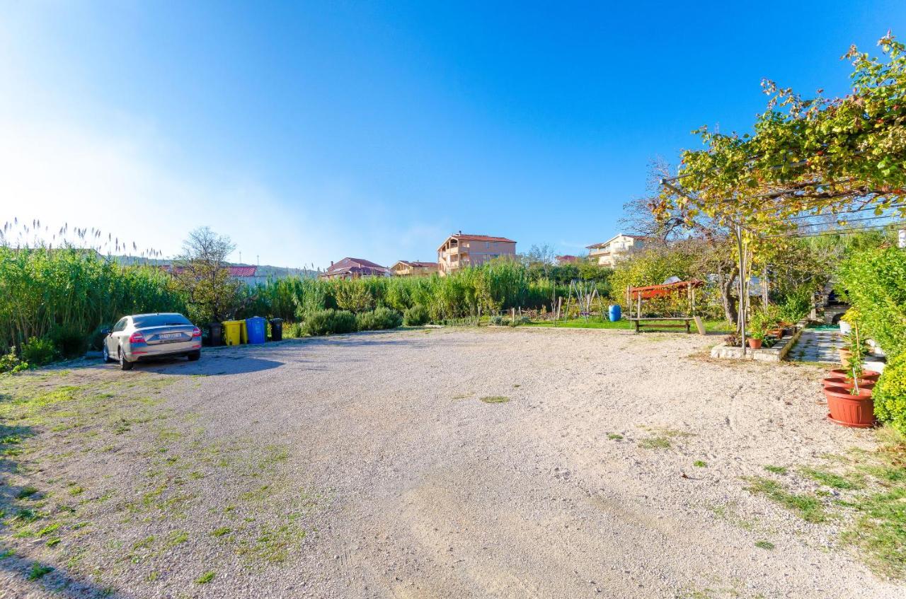 Apartments Marija P Lopar Luaran gambar