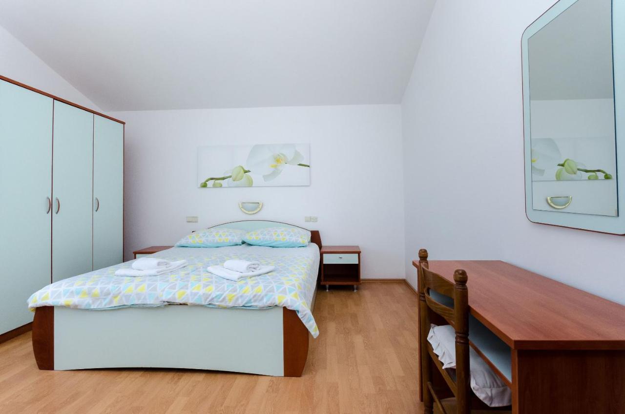 Apartments Marija P Lopar Luaran gambar